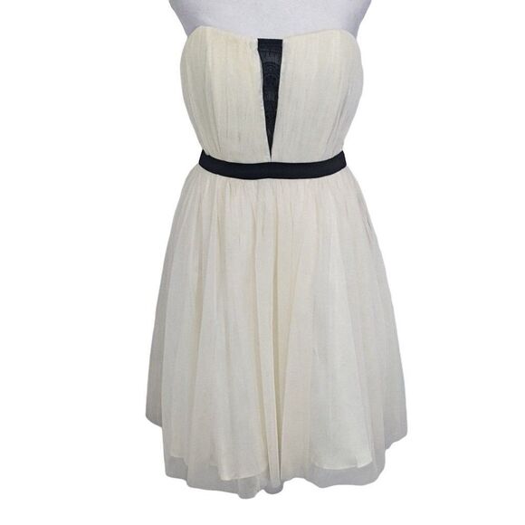 a. drea Cream Strapless Tulle Mini Cocktail Dress NWT Size Small - Picture 2 of 9